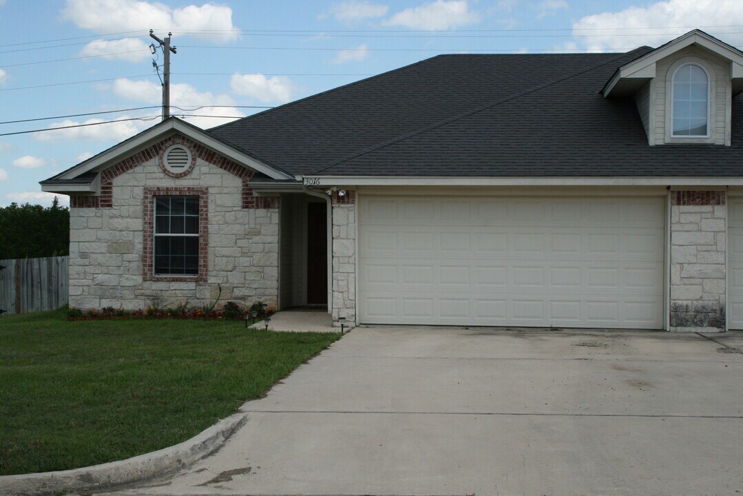 3016 Palomino Trail in Waco, TX - Building Photo