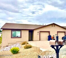9545 E Magma Dr in Prescott Valley, AZ - Building Photo