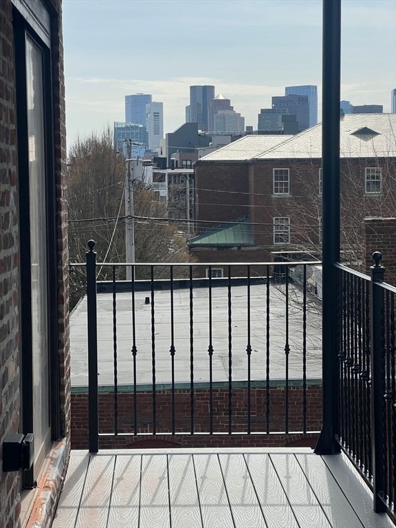 58 Lubec St, Unit #8 in Boston, MA - Foto de edificio - Building Photo