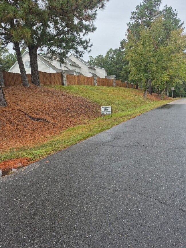 4701-4733 Fairway Dr in Henderson, NC - Building Photo - Building Photo