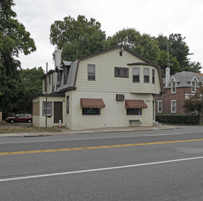 401 W Chester Pike in Ridley Park, PA - Building Photo - Building Photo