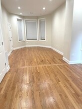 5532 N Broadway in Chicago, IL - Building Photo - Building Photo