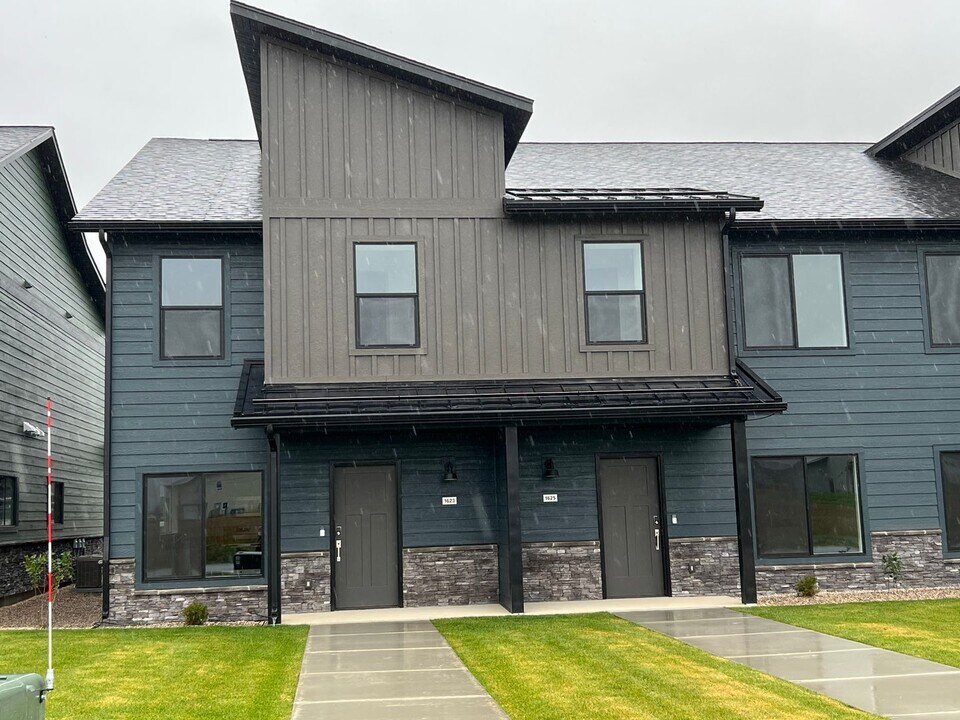 1623 Grinnell Wy in Driggs, ID - Building Photo