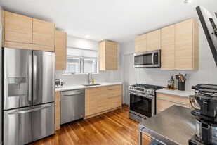 517 Heath St, Unit 2 Apartamentos