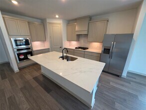 3333 Woodrose Orchard Dr in Pearland, TX - Building Photo - Building Photo