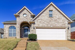 10198 Spruce Grove Ln in Cordova, TN - Building Photo