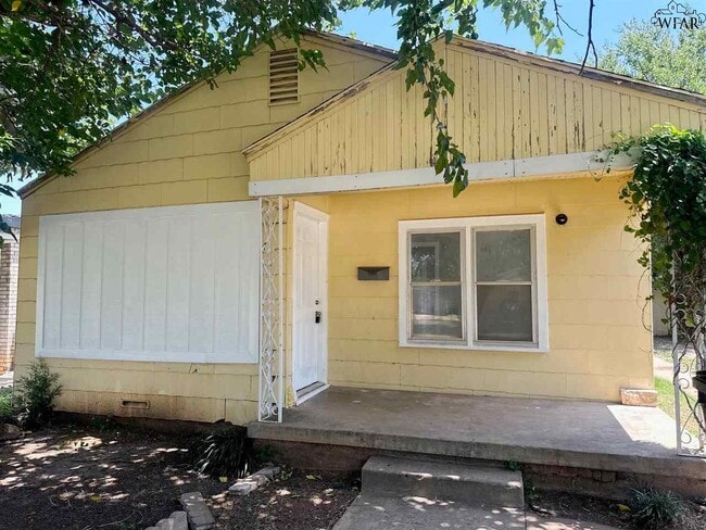 property at 2505 Carrigan Ave