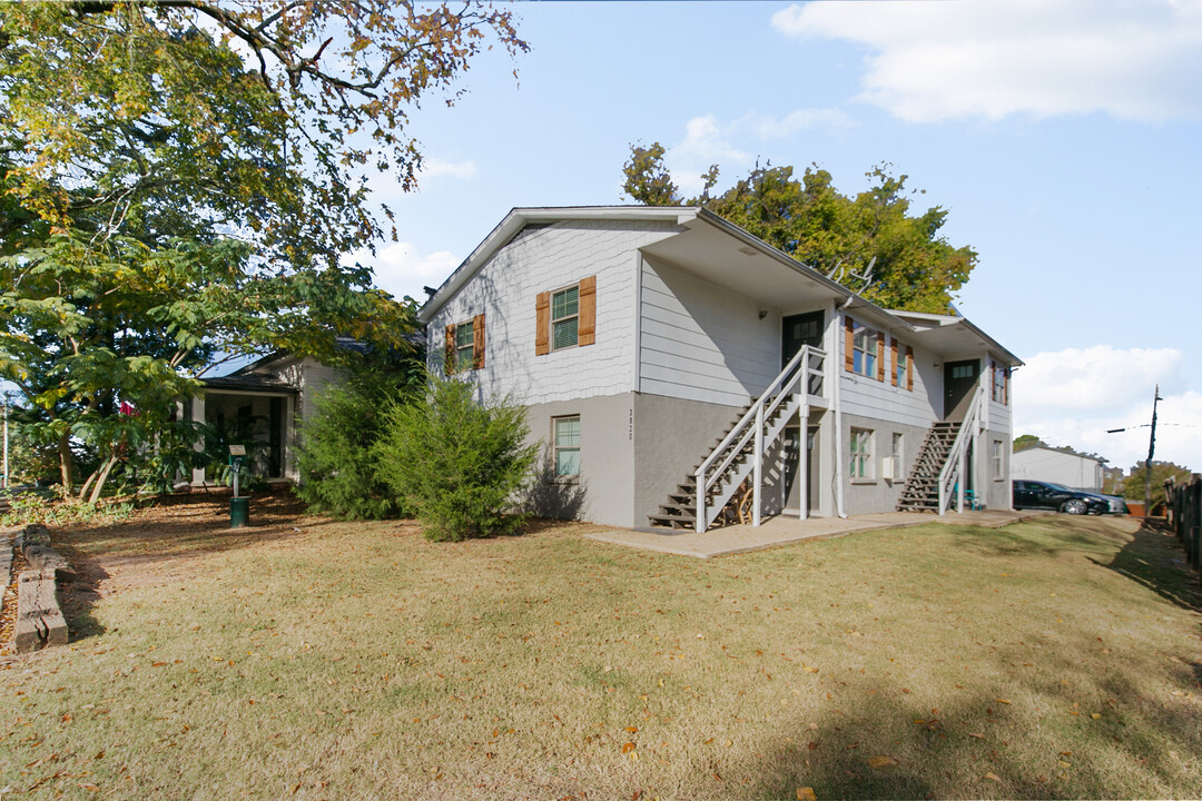 Hickory Hill in Birmingham, AL - Building Photo