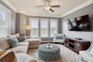 1850 Cotillion Dr in Atlanta, GA - Building Photo