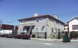 734 25th St Apartments