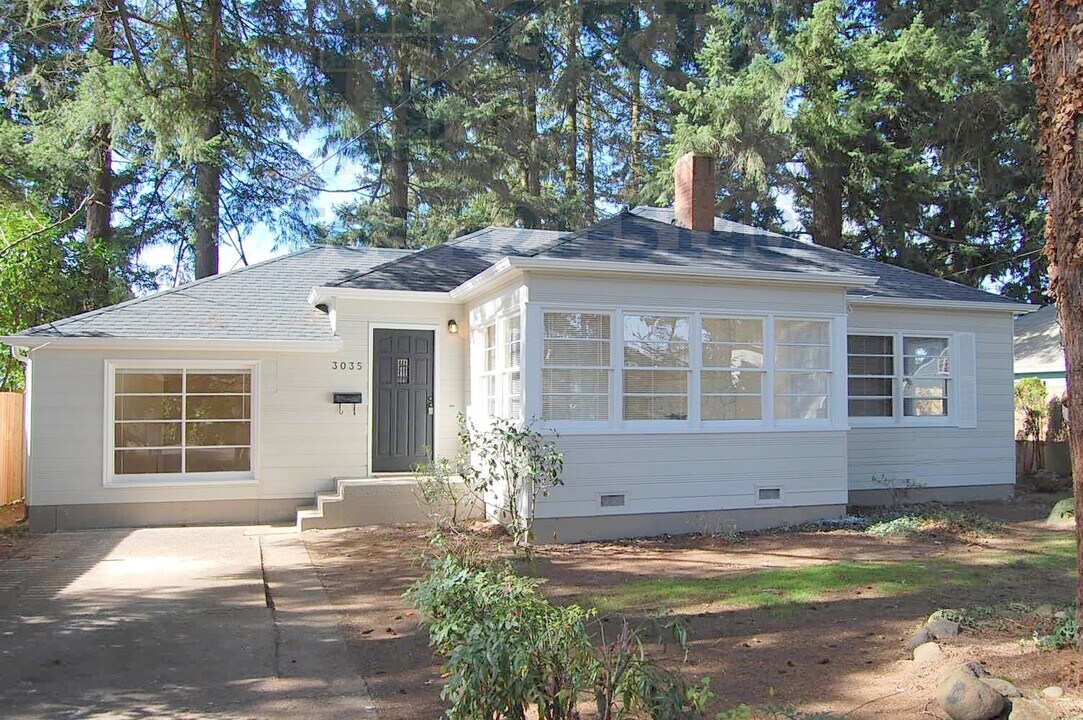 3035 SE 118th Ave in Portland, OR - Building Photo