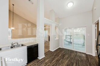 6014 Glenwood Dr in Arlington, TX - Foto de edificio - Building Photo