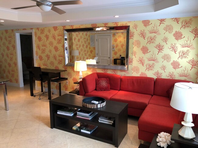 251 Oleander Ave-Unit -1 in Palm Beach, FL - Building Photo - Building Photo