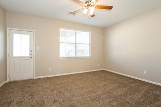 6015 Starbrook Creek Dr in Katy, TX - Building Photo - Building Photo