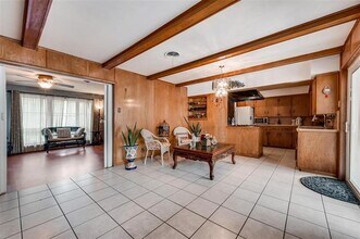 821 N Hampton Rd in Dallas, TX - Building Photo - Building Photo