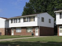 Building Photo - 1220-1230 Euclid Ave Apartments in Lorain, Ohio