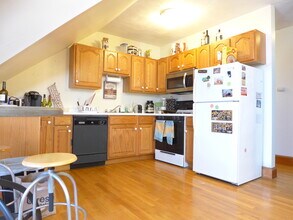 58 Kirkwood Rd in Boston, MA - Building Photo - Building Photo
