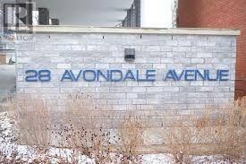 28-328 Avondale Ave in Toronto, ON - Building Photo - Building Photo