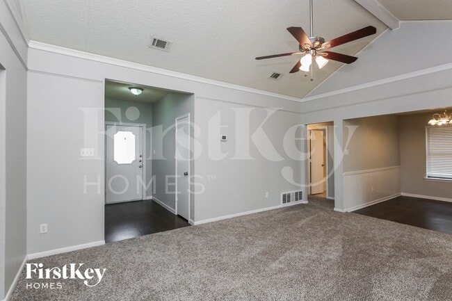 6008 Sundown Dr in Watauga, TX - Foto de edificio - Building Photo