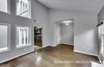 34 Park Crest Pl in Jackson, MS - Building Photo - Building Photo