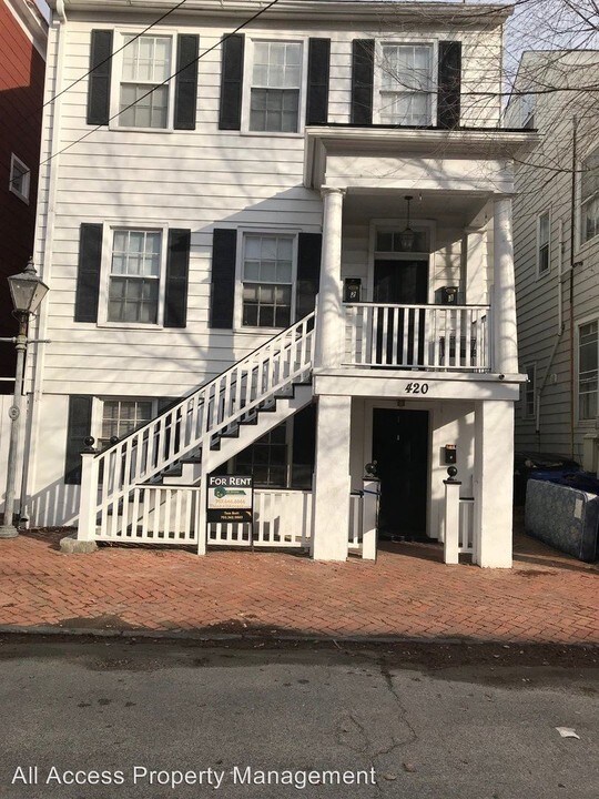 420 London St in Portsmouth, VA - Building Photo