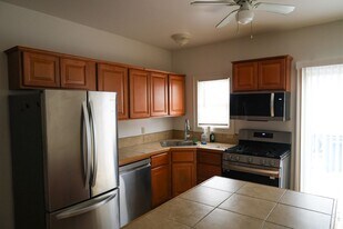 123 Franklin St in Kingston, NY - Building Photo