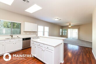 8054 E Obispo Ave in Mesa, AZ - Building Photo - Building Photo