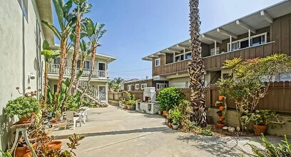 1900 Rockefeller Ln in Redondo Beach, CA - Building Photo - Building Photo