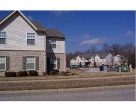 Oak Meadow Apartments in North Vernon, IN - Building Photo - Building Photo