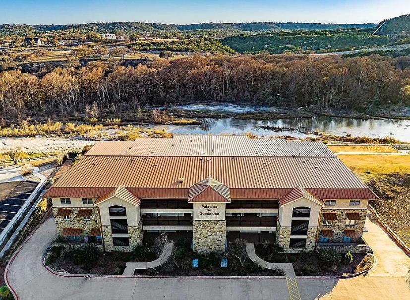 1201 Guadalupe St in Kerrville, TX - Building Photo