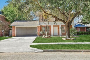 5303 Bay Pines Dr in Katy, TX - Building Photo