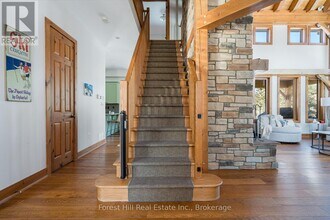 106 Manitou Court in Blue Mountains, ON - Building Photo - Building Photo