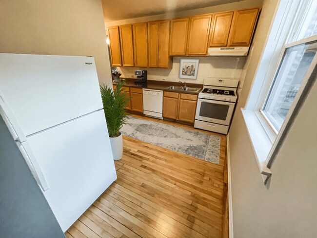 722 W Barry Ave in Chicago, IL - Building Photo - Building Photo