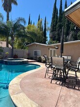 19250 Prairie St, Unit 1 bedroom in Northridge, CA - Building Photo - Building Photo