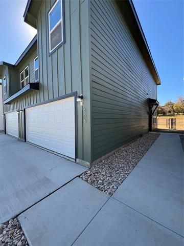 3501 E Renfro St in Burleson, TX - Foto de edificio - Building Photo