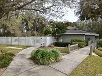 12628 NW 11th Pl photo'