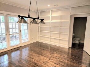 2862 Elliott Cir NE in Atlanta, GA - Building Photo - Building Photo