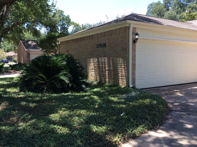 17618 Chicory Dr in Houston, TX - Building Photo - Building Photo