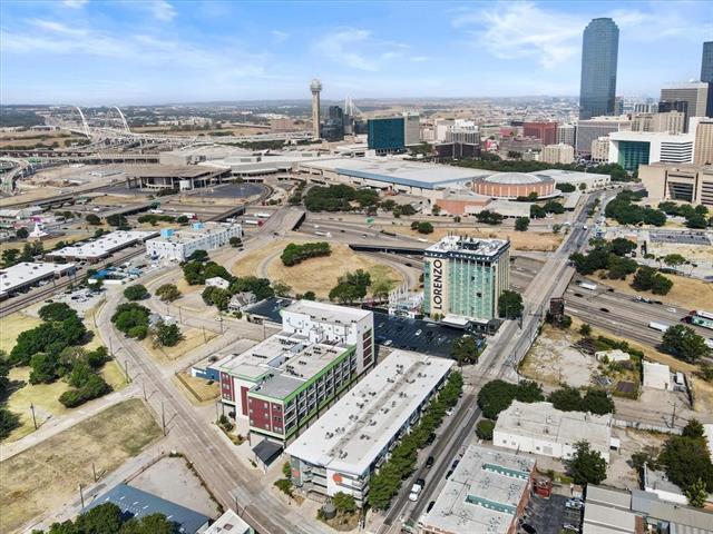 1111 S Akard St in Dallas, TX - Building Photo - Building Photo