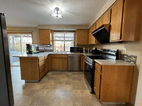 7125 SW 175th Ave in Aloha, OR - Building Photo - Building Photo