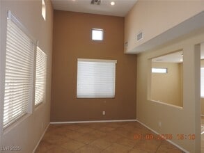 8393 Spruce Bay Ave in Las Vegas, NV - Building Photo - Building Photo