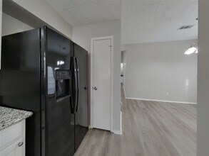 15243 Bedford Glen Dr in Channelview, TX - Building Photo - Building Photo