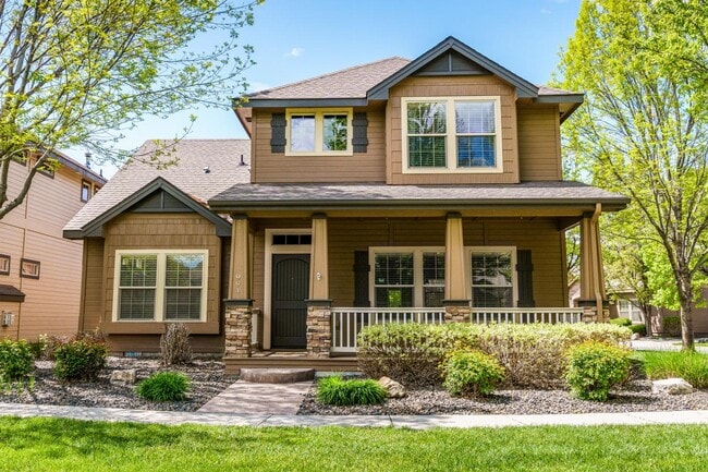 994 E Winding Creek Dr in Eagle, ID - Building Photo - Building Photo