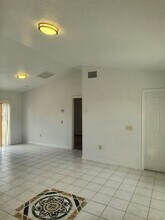 754 Del Prado Dr in Kissimmee, FL - Building Photo - Building Photo