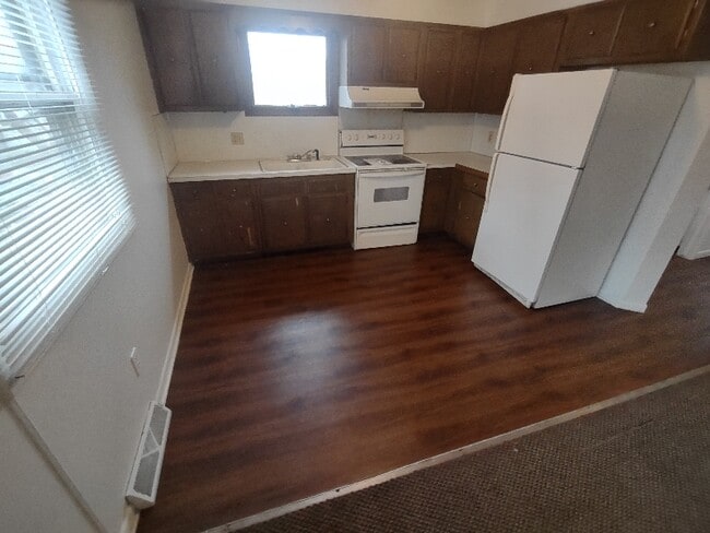 1394 Carriage Hill Dr SE in Kentwood, MI - Building Photo - Building Photo