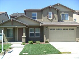 2621 Prosperity Way in Modesto, CA - Building Photo
