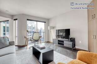 1525 Harvard Ave in Seattle, WA - Building Photo