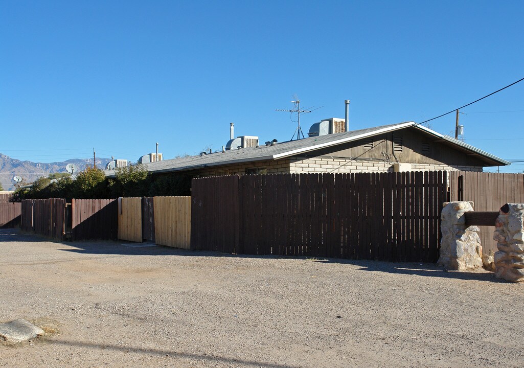 5601-5607 E 28th St in Tucson, AZ - Building Photo