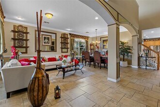 1352 Oakcrest Ct in Davenport, FL - Building Photo - Building Photo