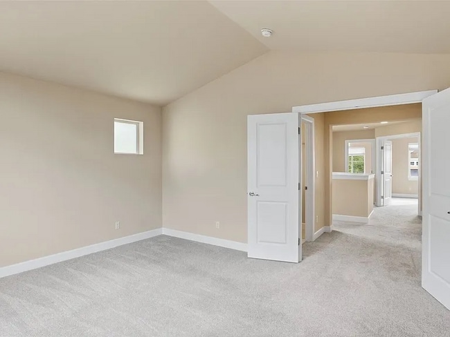 13014 SE 308th Pl in Auburn, WA - Foto de edificio - Building Photo